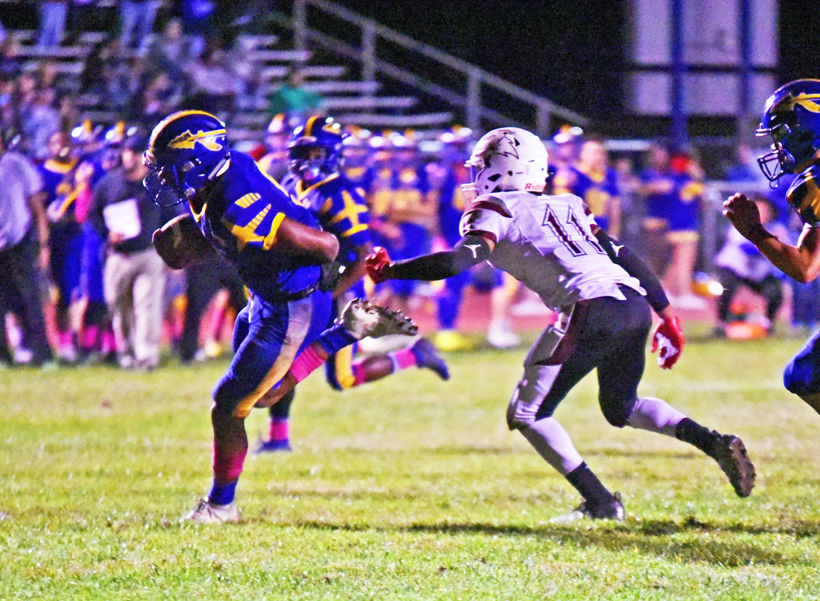 102619_spt_buenafootball 6.jpg